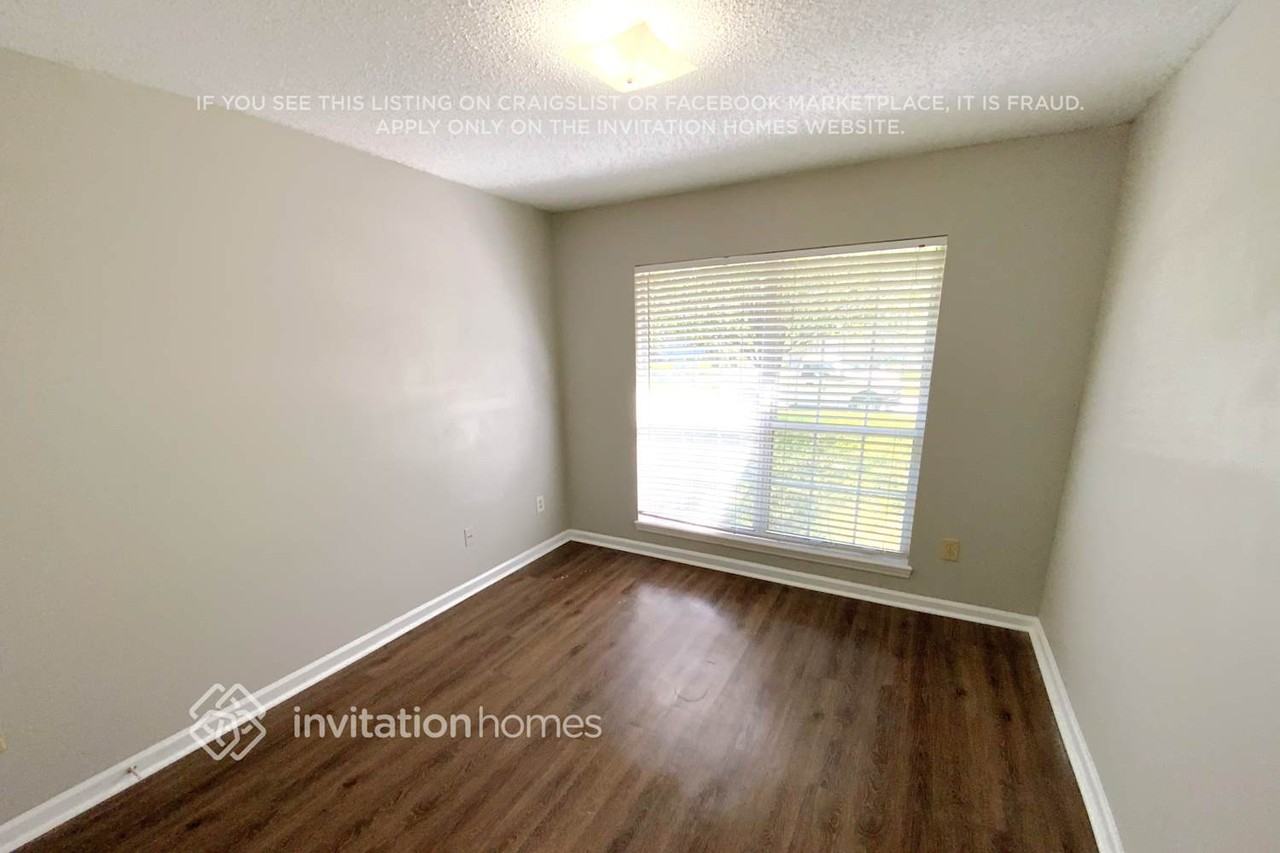 5335 Blue Pacific Dr W - Photo 5 of 8