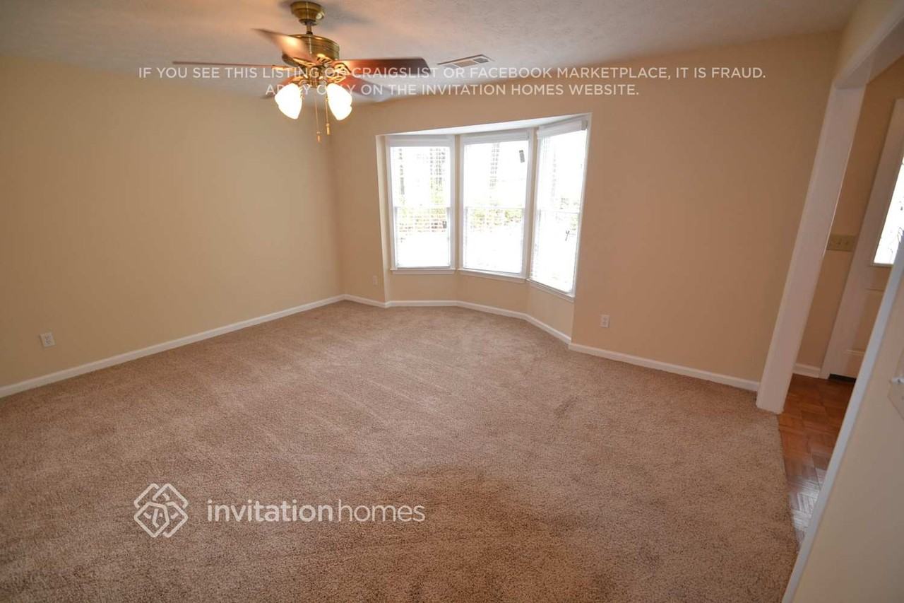 1402 Long Shadow Ct - Photo 2 of 14