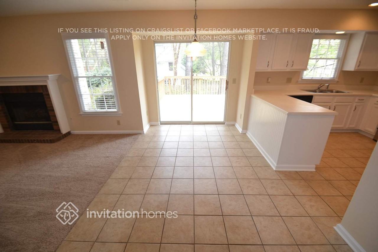 1402 Long Shadow Ct - Photo 4 of 14