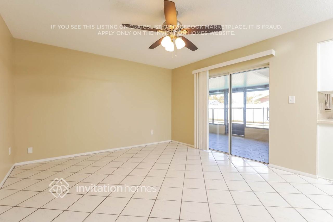 10948 Tangora St - Photo 4 of 19
