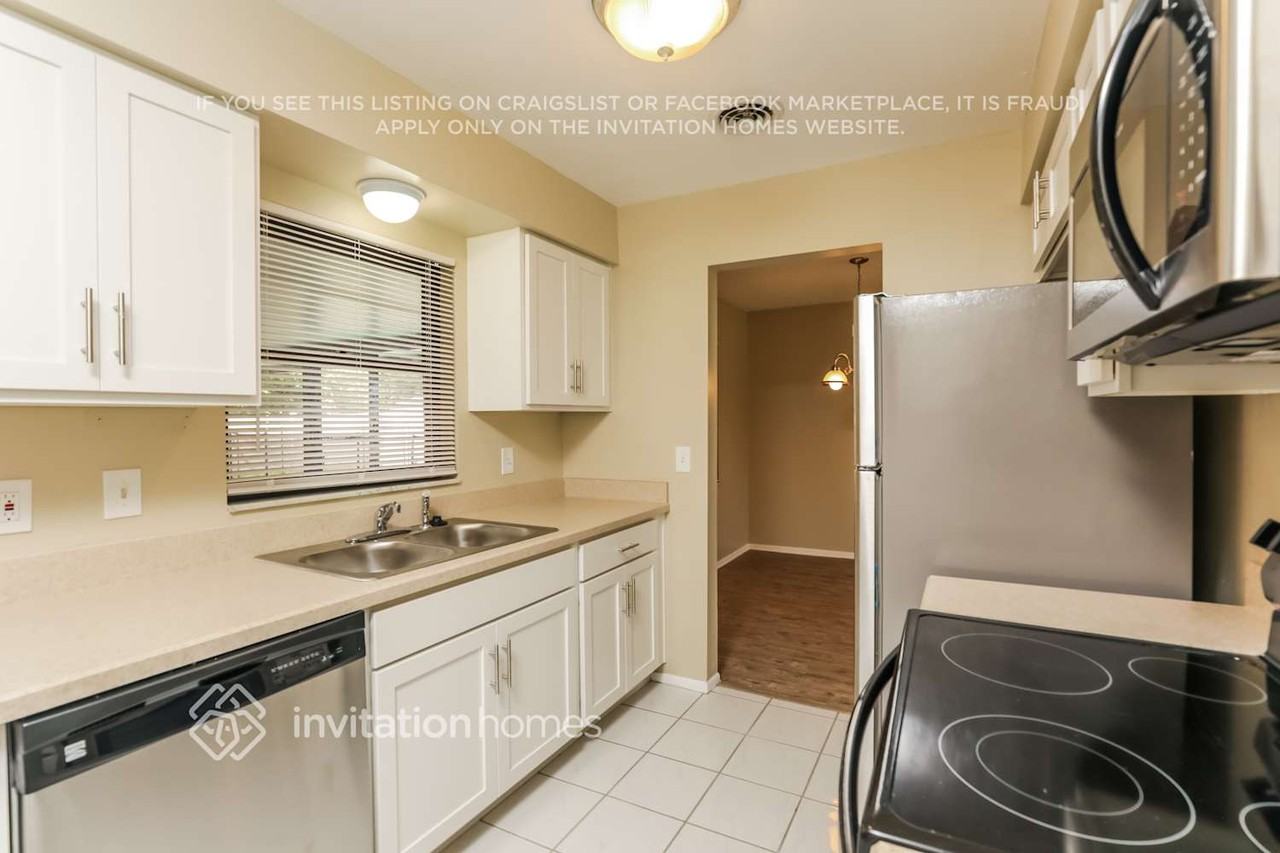 10948 Tangora St - Photo 5 of 19