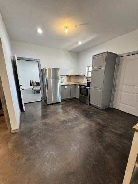 1177 Lone Star Rd - Photo 3 of 11