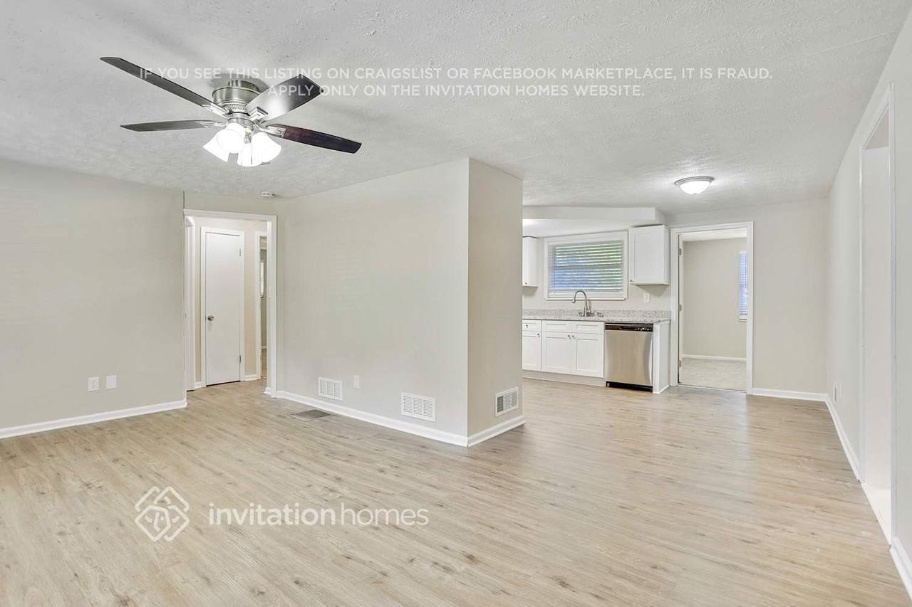 6265 Lakeview Dr - Photo 6 of 33