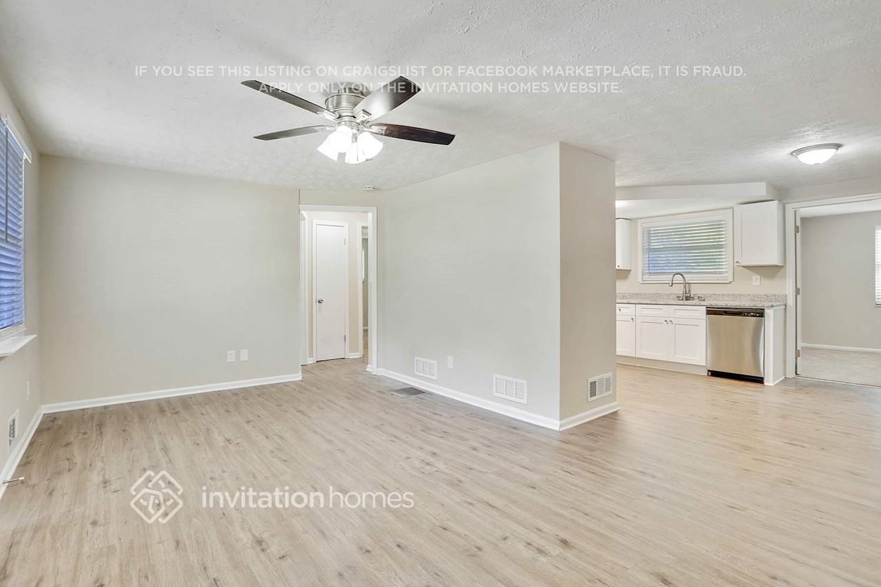 6265 Lakeview Dr - Photo 7 of 33