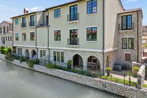 featured image of 16 Comillas Dr