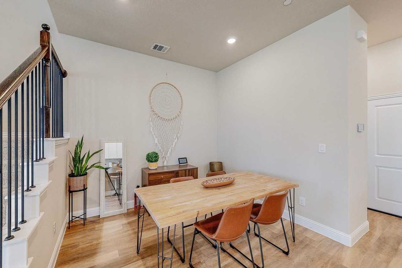 7524 Redondo Dr - Photo 6 of 38
