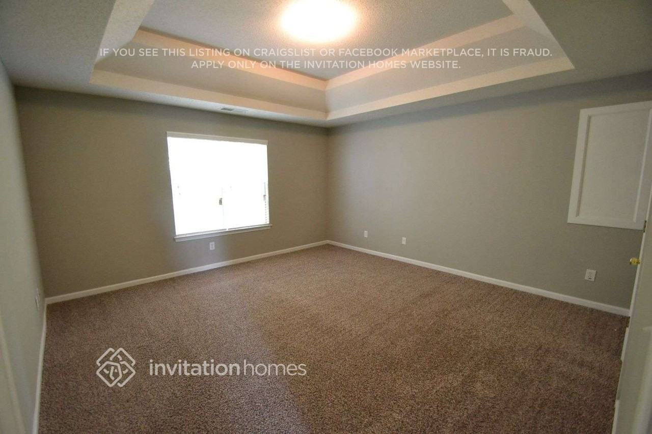 5725 Crystal Springs Way - Photo 2 of 5