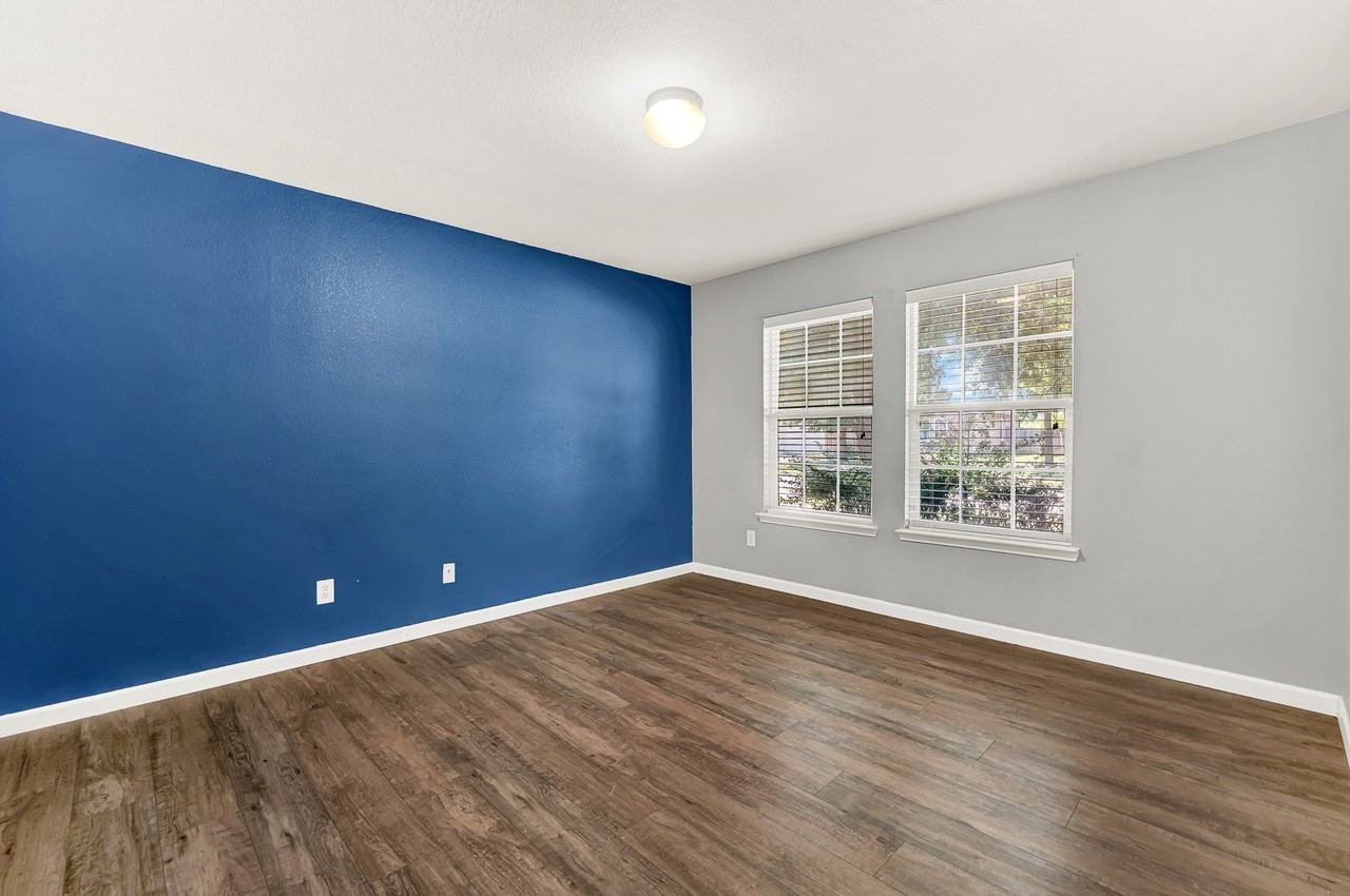 4613 Mountain Oak St - Photo 5 of 21