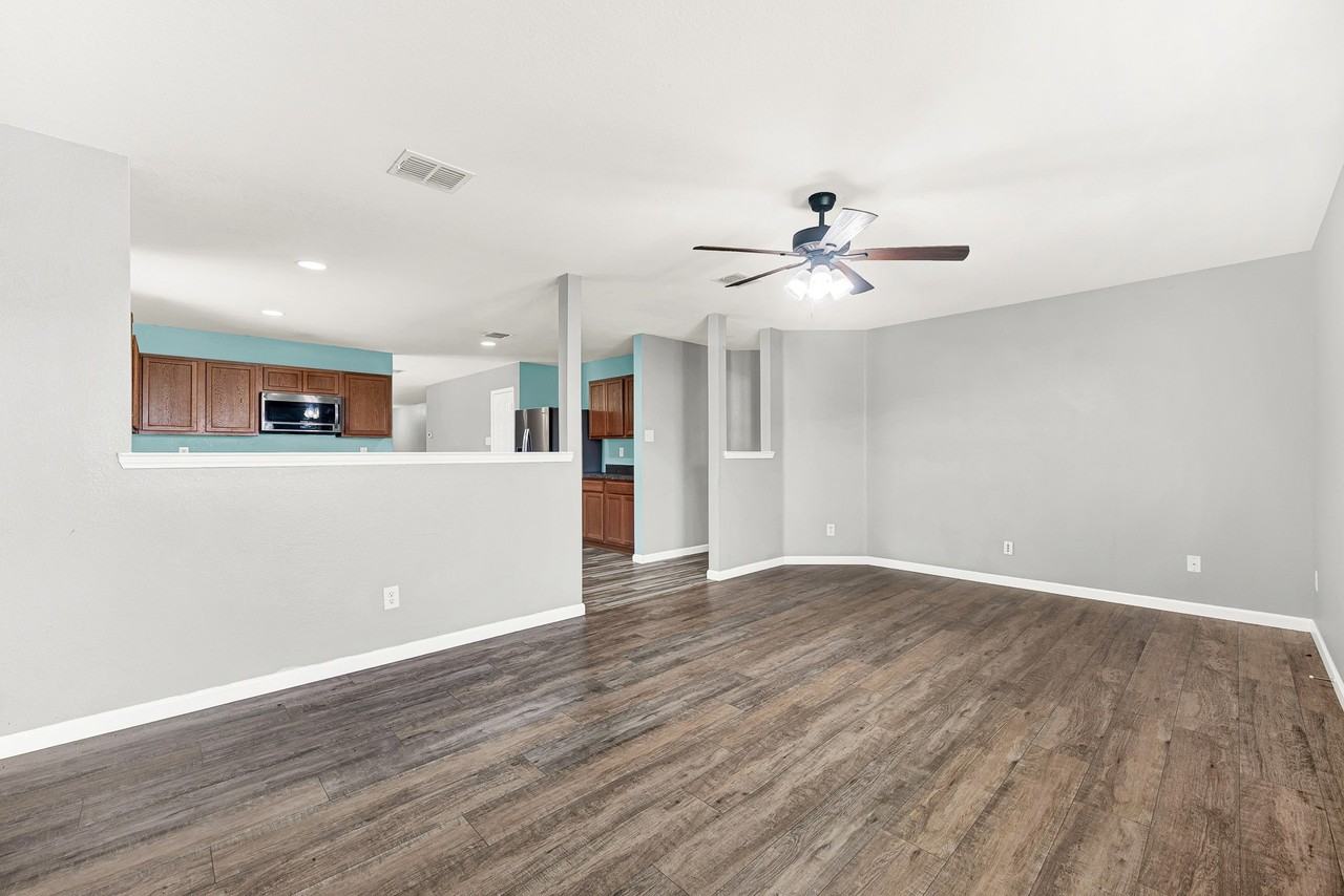 4613 Mountain Oak St - Photo 7 of 21