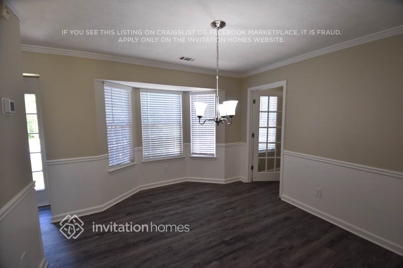 4939 September Ct Nw - Photo 3 of 14