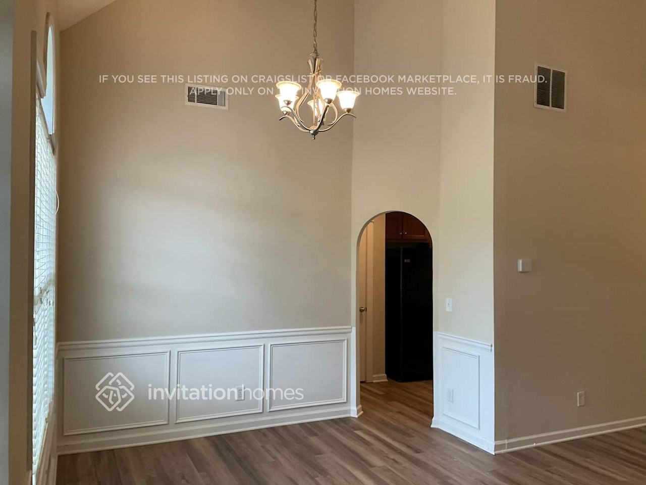 1103 Mason Lee Ave - Photo 4 of 14