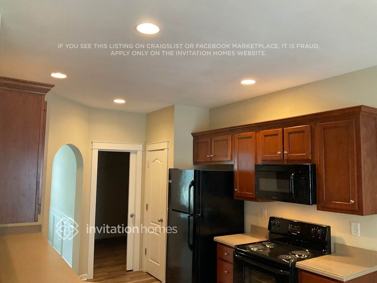 1103 Mason Lee Ave - Photo 6 of 14