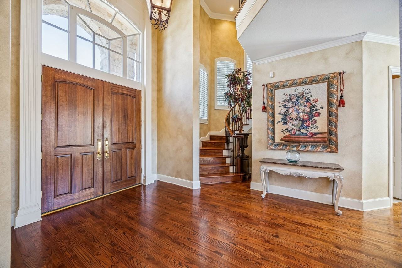 5012 Kirkland Ct - Photo 3 of 40
