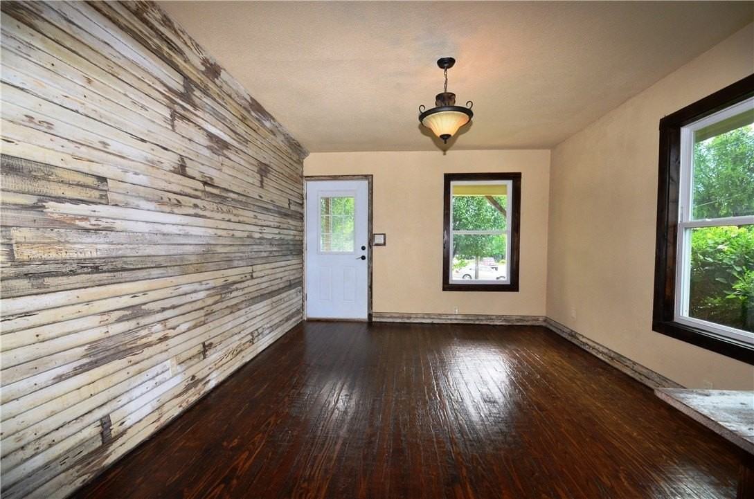 1421 N Cleveland Ave - Photo 4 of 33