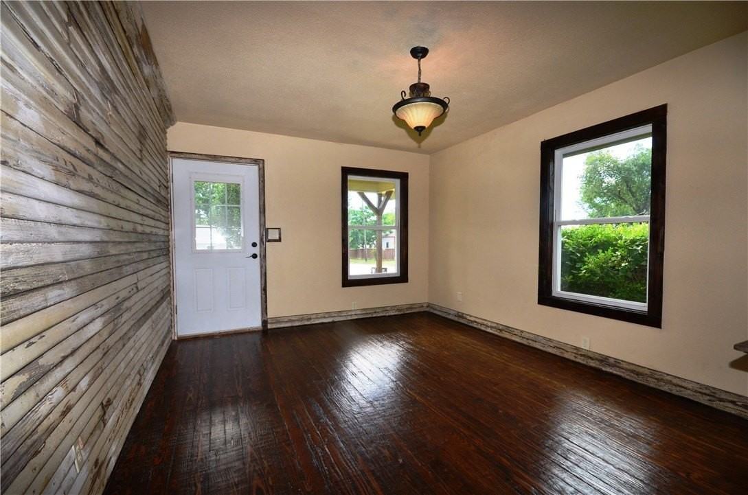 1421 N Cleveland Ave - Photo 5 of 33
