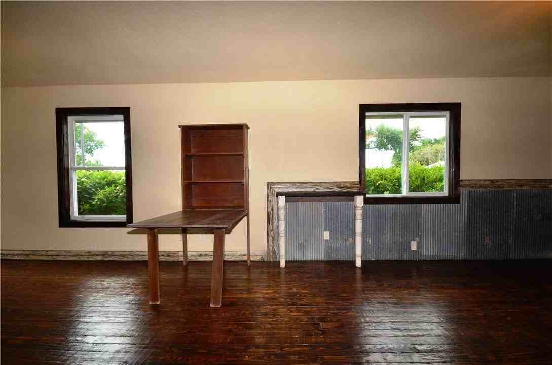 1421 N Cleveland Ave - Photo 6 of 33