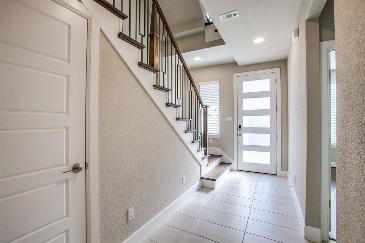 7819 Verona Pl - Photo 3 of 24