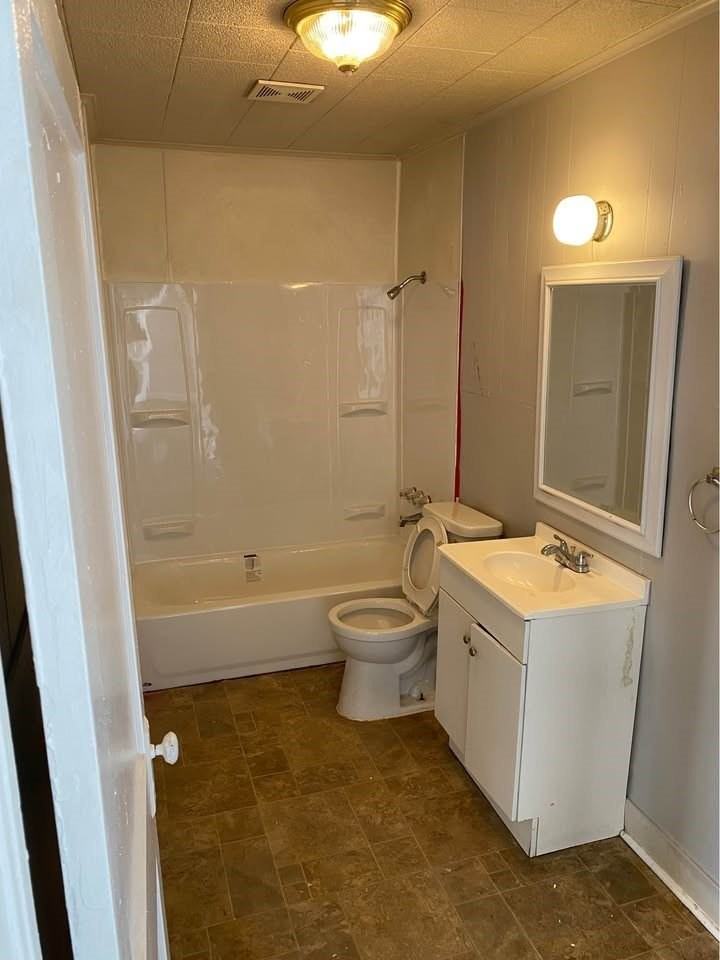 1613 Park St - Photo 7 of 17