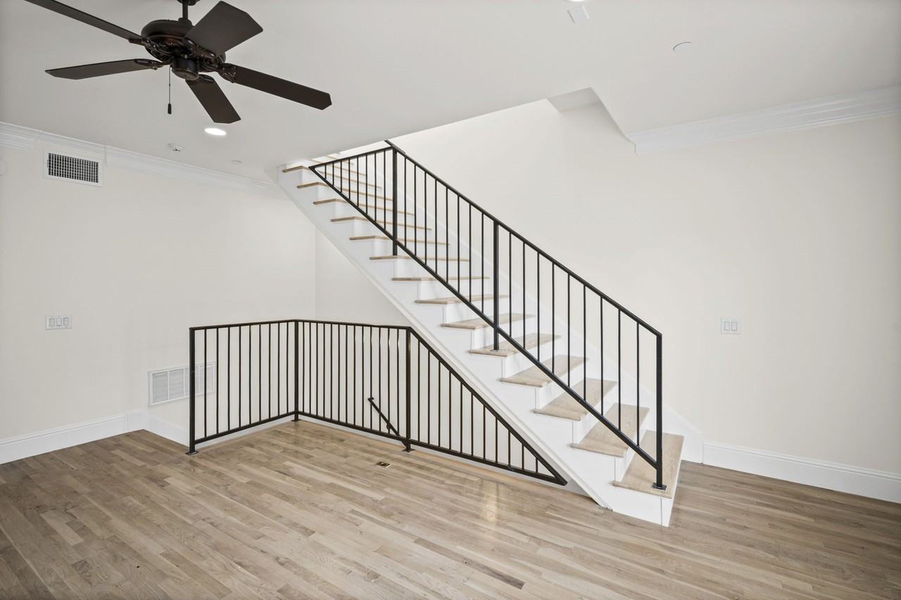 4144 Grassmere Ln #4 - Photo 5 of 27