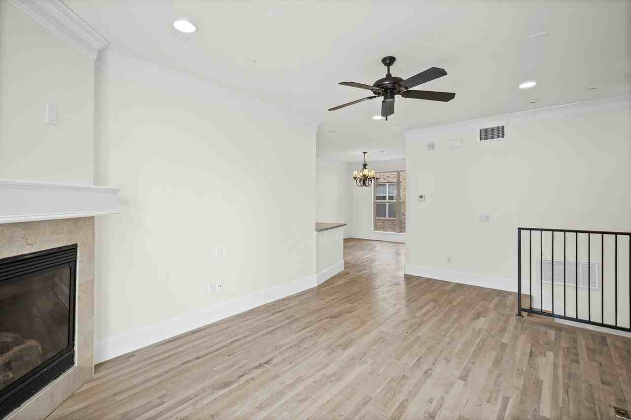 4144 Grassmere Ln #4 - Photo 6 of 27
