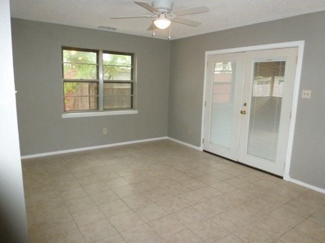 5209 Llano St - Photo 7 of 17