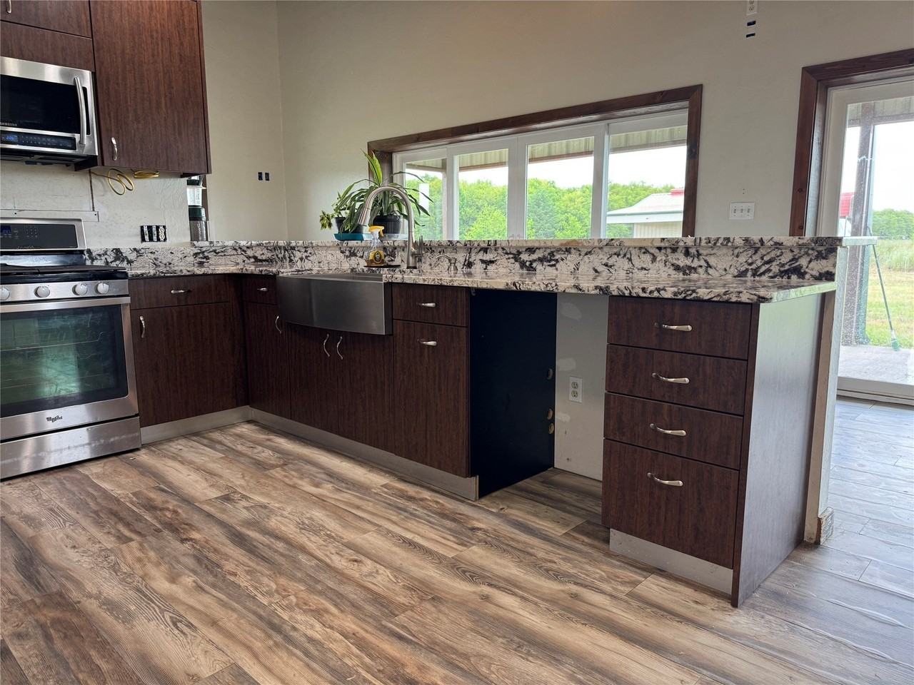 678 County Road 1063 - Photo 3 of 17