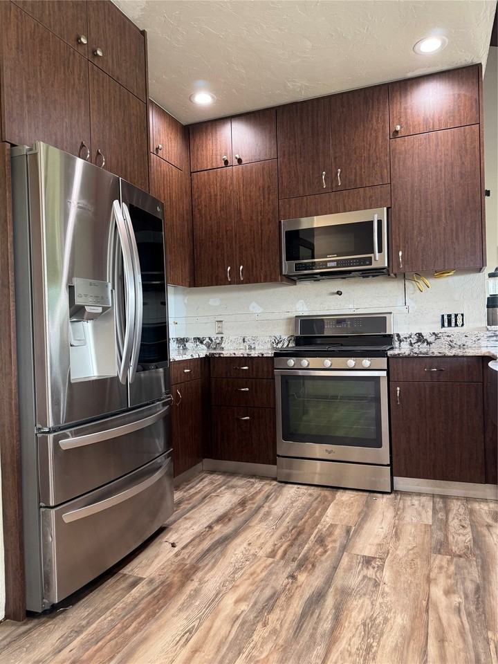 678 County Road 1063 - Photo 5 of 17