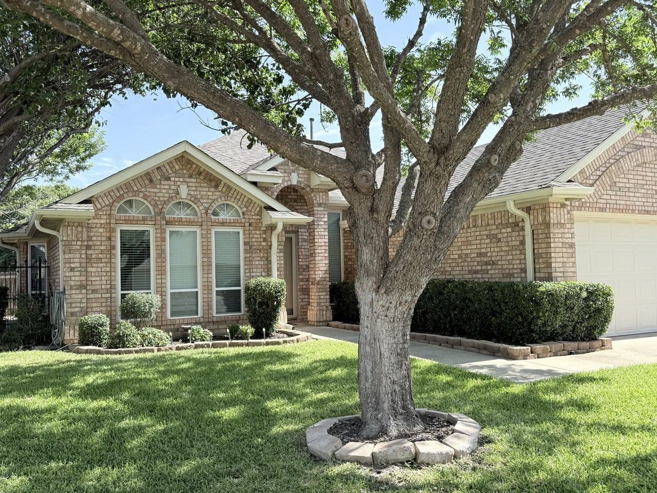 2751 Crystal Glenn Cir - Photo 3 of 26
