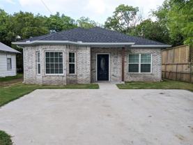 1411 S Walnut St - Photo 1 of 1