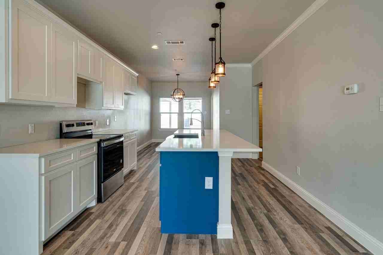 5509 Soledad Dr - Photo 4 of 23
