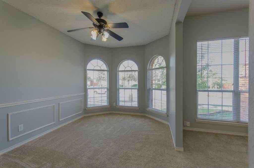 1532 Tanglewood Dr - Photo 5 of 25