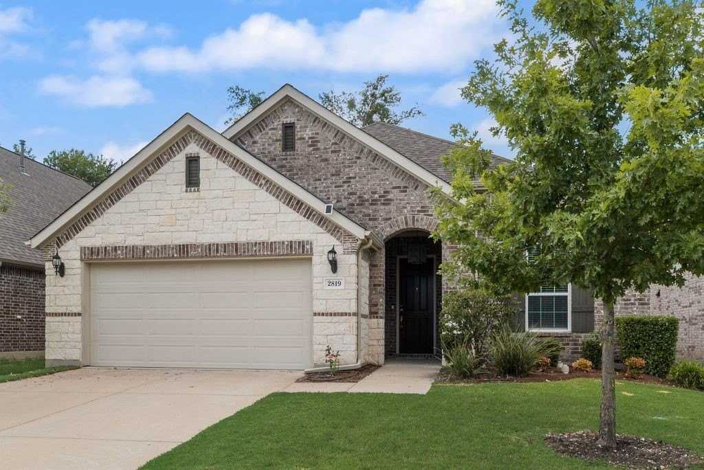 2819 Willow Ln - Photo 3 of 23