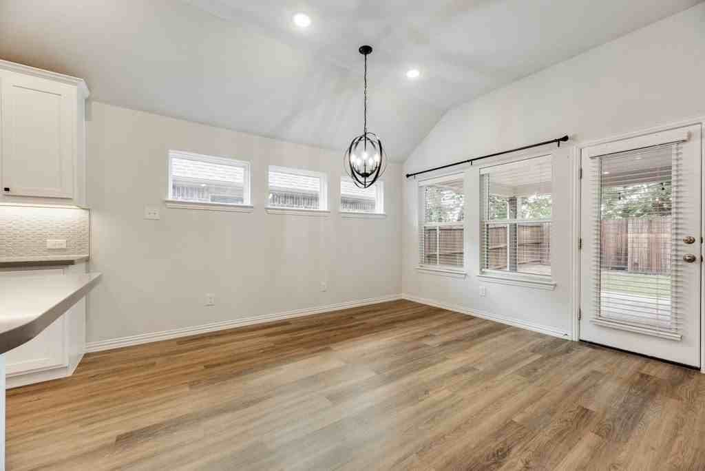 2819 Willow Ln - Photo 7 of 23