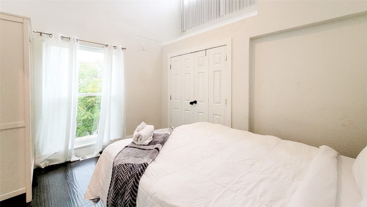 5815 Phoenix Dr #12 - Photo 6 of 12