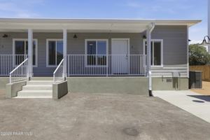 featured image of 533 W Gurley St #4