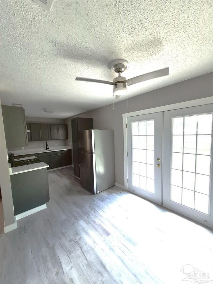 206 Shadow Lawn Ln - Photo 3 of 12