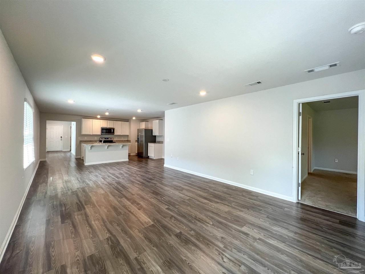 5257 Peach Dr - Photo 5 of 28