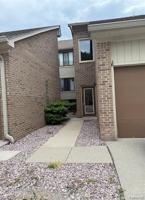 featured image of 42372 Lochmoor St