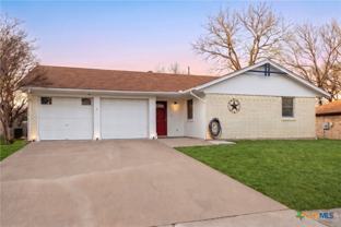 211 E Hogan Dr - Photo 1 of 1