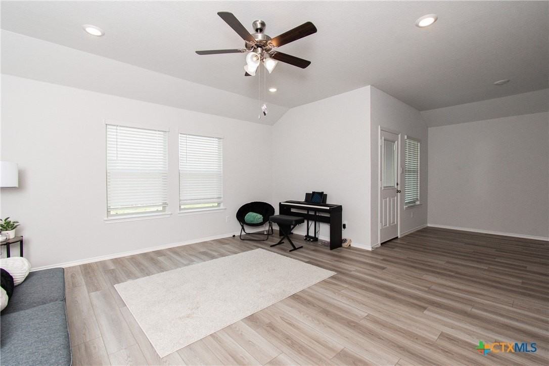 2342 Bee Creek Dr - Photo 4 of 22