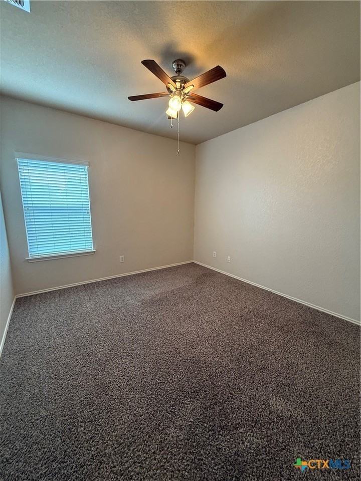 1141 Kite Cor - Photo 4 of 23