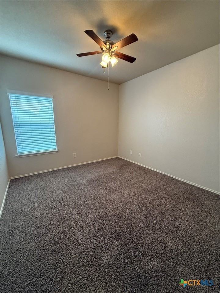 1141 Kite Cor - Photo 5 of 23