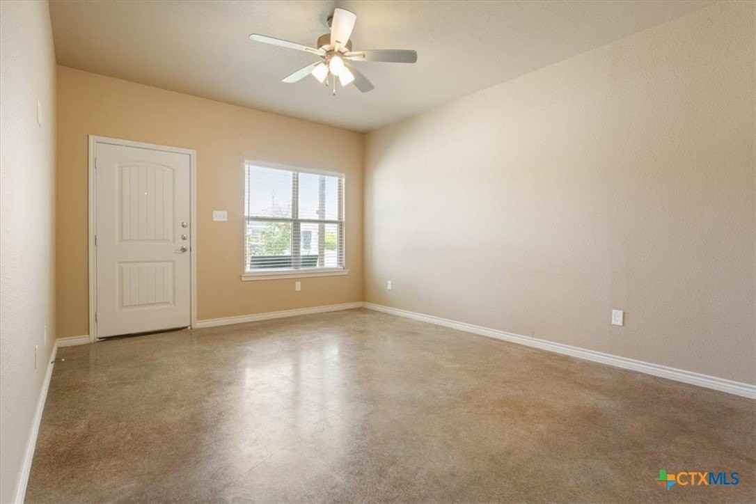 1101 S College Ave - Photo 7 of 24
