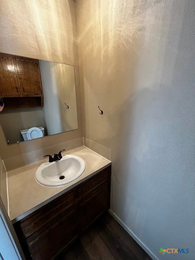 202 N Walnut St #104 - Photo 3 of 11