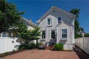 featured image of 26 Carey St