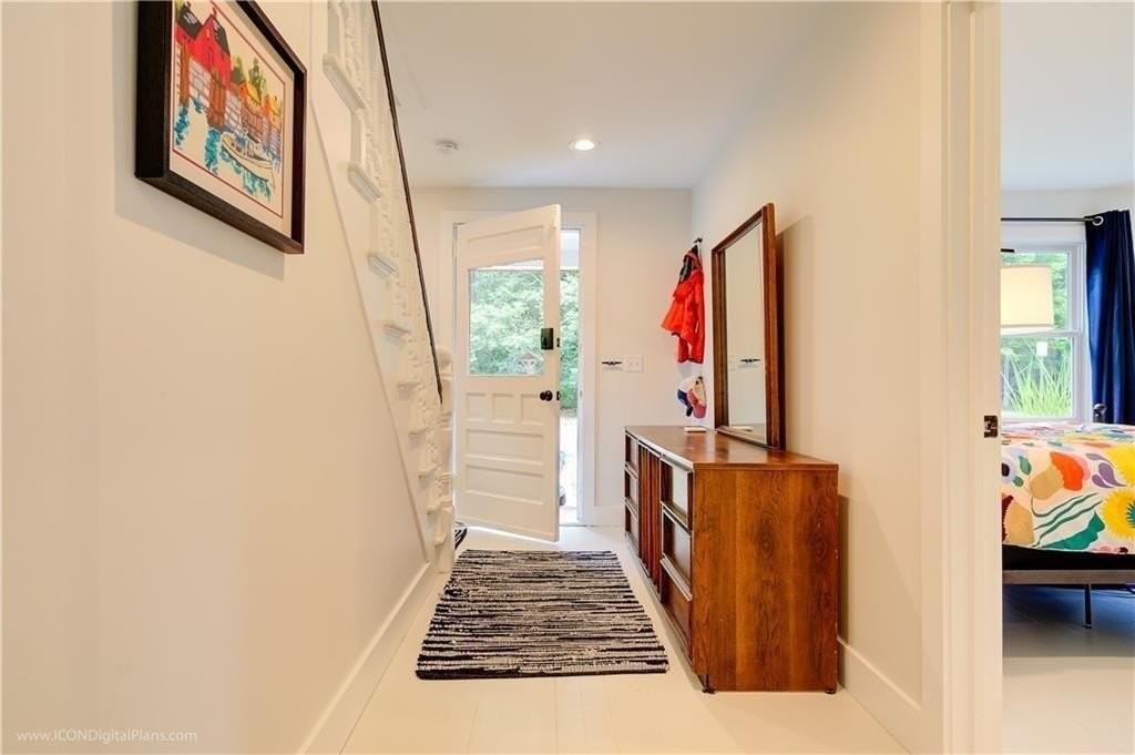 59 Melrose Ave - Photo 4 of 28