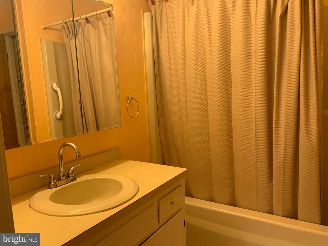 16920 N Main St - Photo 7 of 20