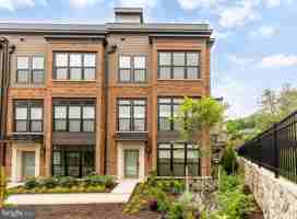 featured image of 5530 Topaz Ln
