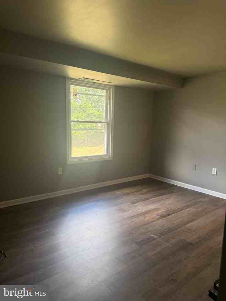 7165 Cross St #103 - Photo 5 of 8