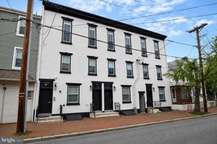23 E Union St ## 27 - Photo 1 of 1